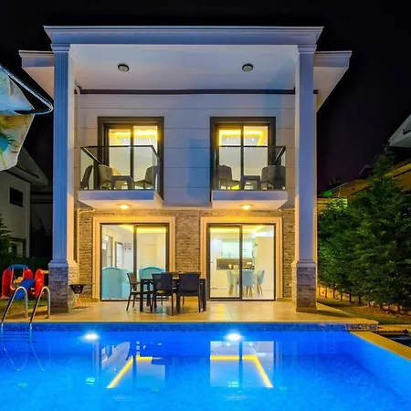 Akdamar Villa *